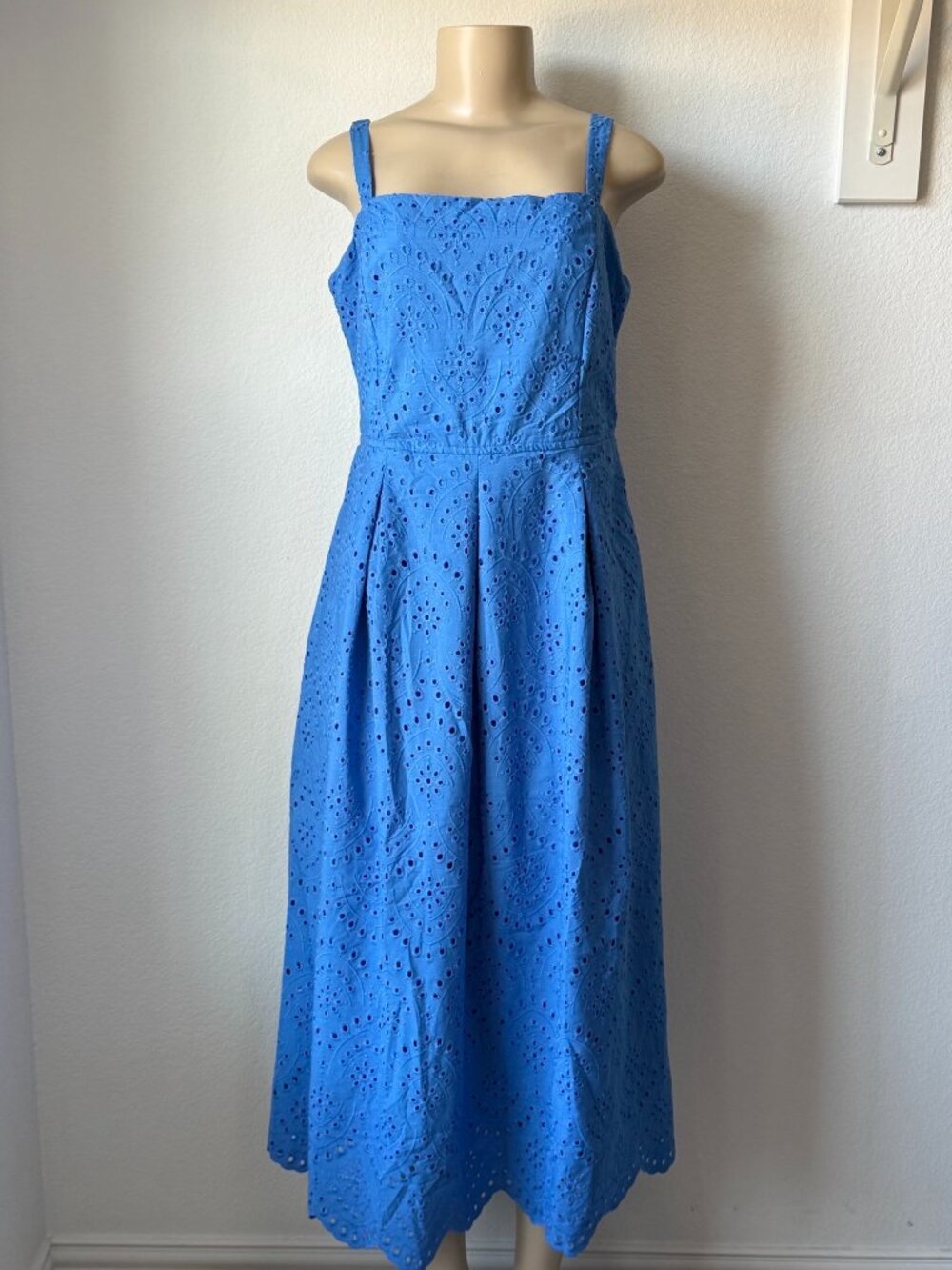 Pretty Garden Sleeveless Maxi Dress